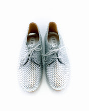 Load image into Gallery viewer, Handwoven leather shoe lace sneaks - 50211
